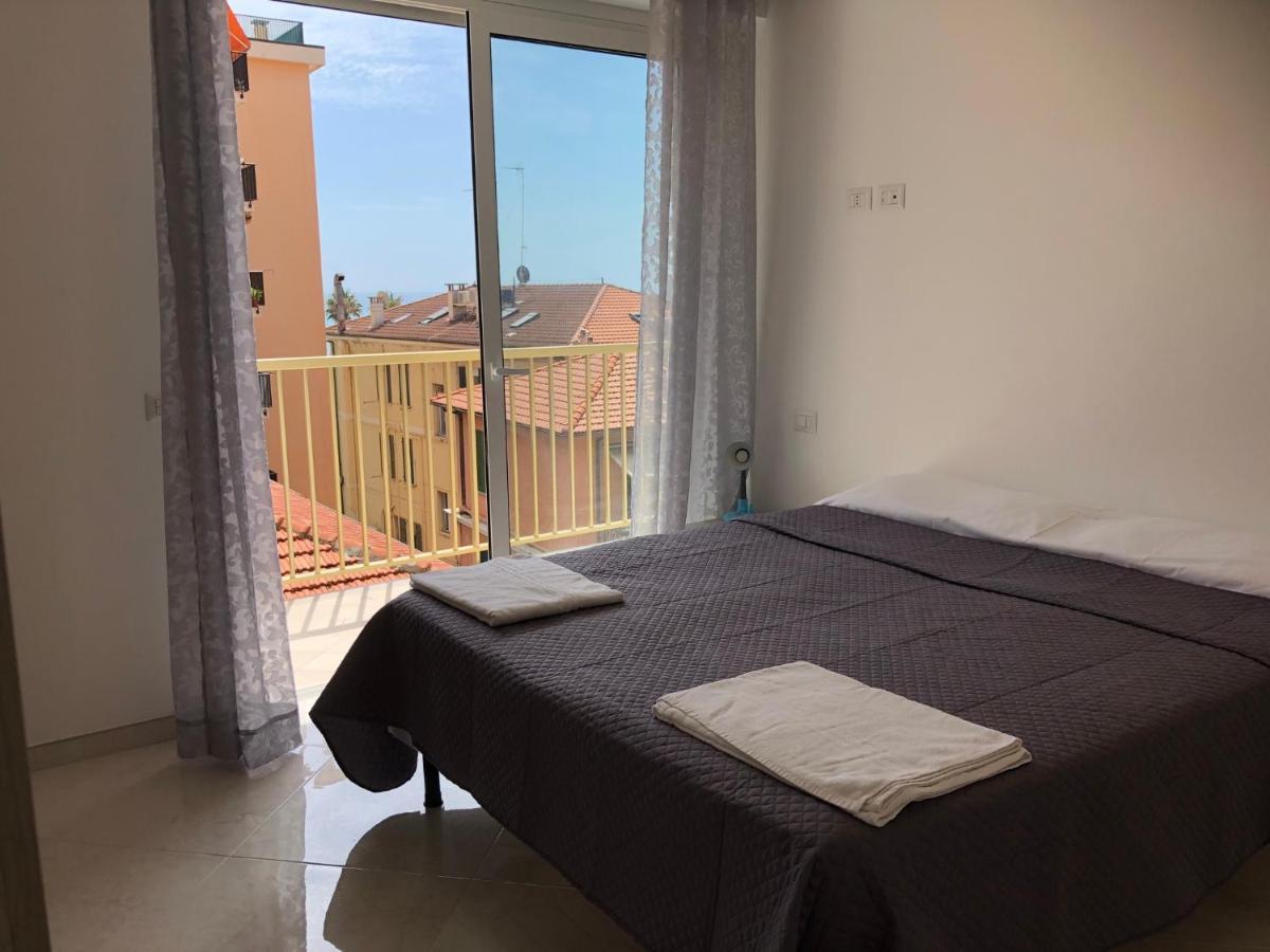 Ferienwohnung Casa Di Gio' Ventimiglia Exterior foto
