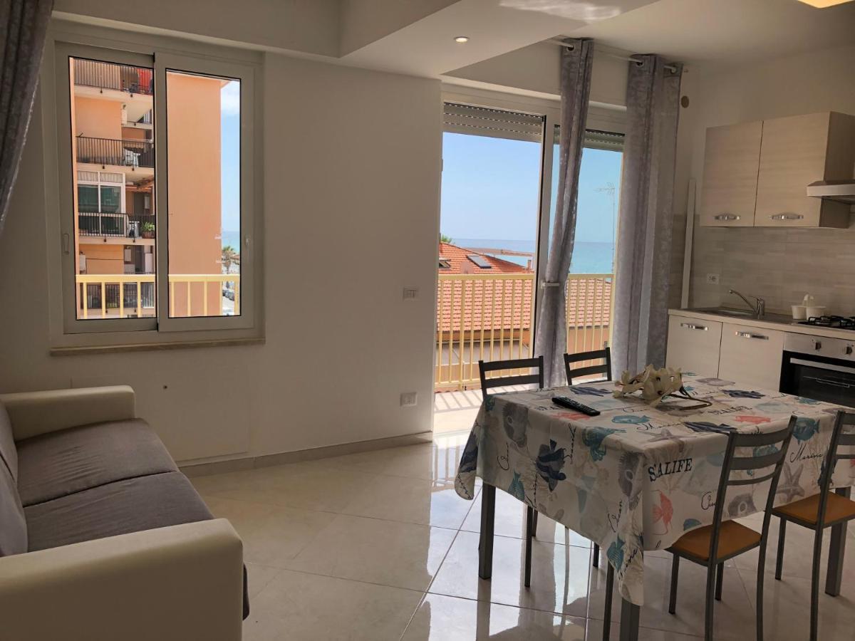 Ferienwohnung Casa Di Gio' Ventimiglia Exterior foto